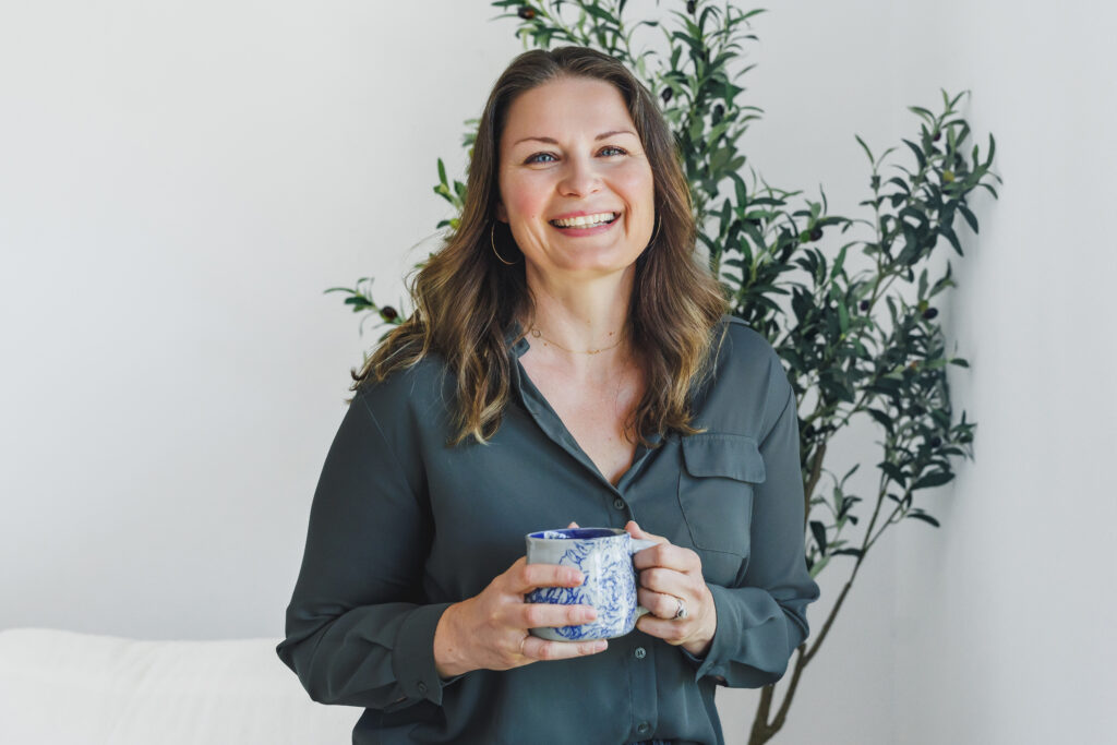 Business brand photography image of woman in green shirt by Ann Keen Photography in Auburn, CA